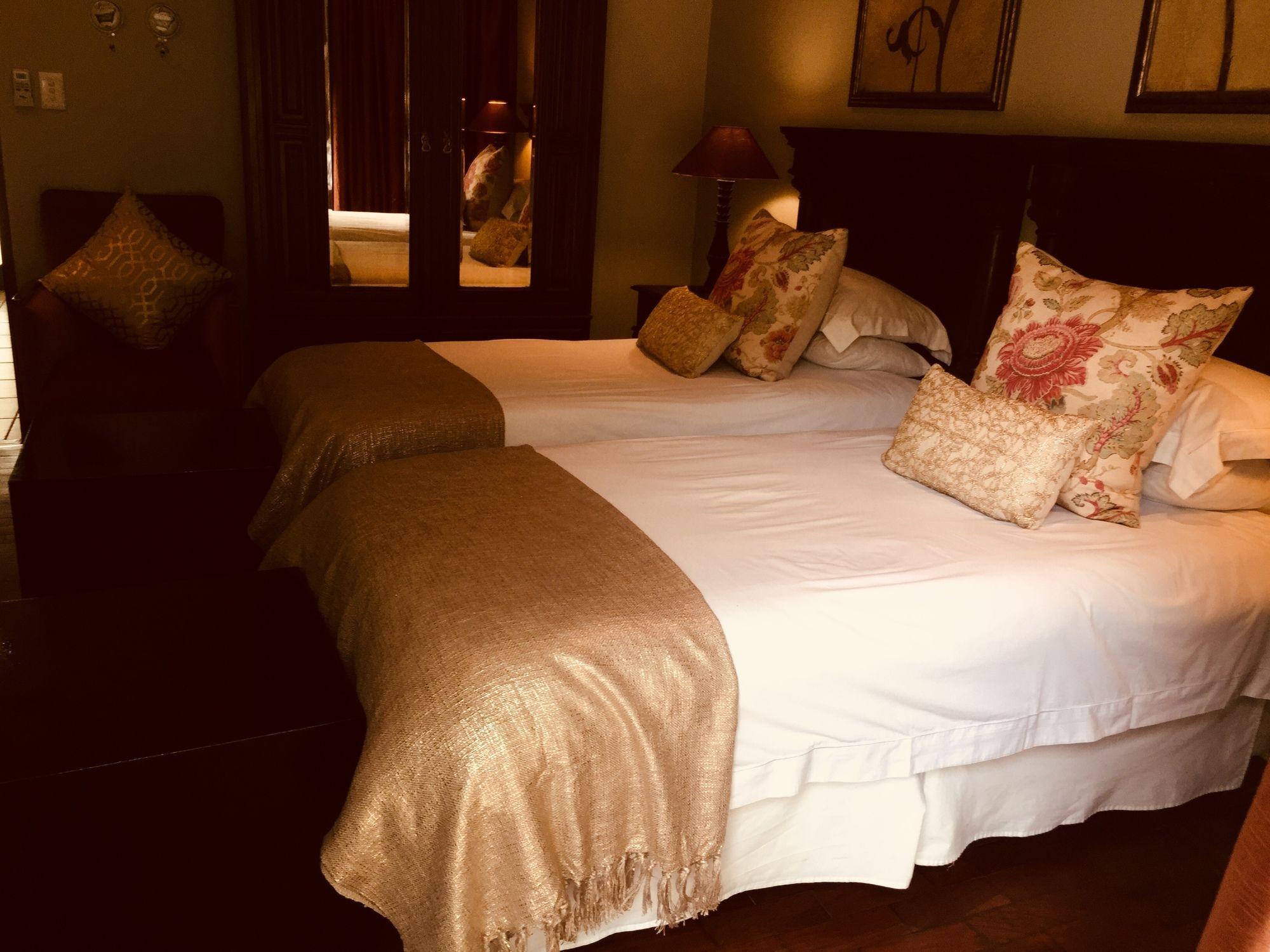 Amoris Guest House-Waterkloof Ridge Претория Екстериор снимка